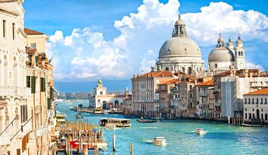 What is the cost for tourists intending to visit Venice?